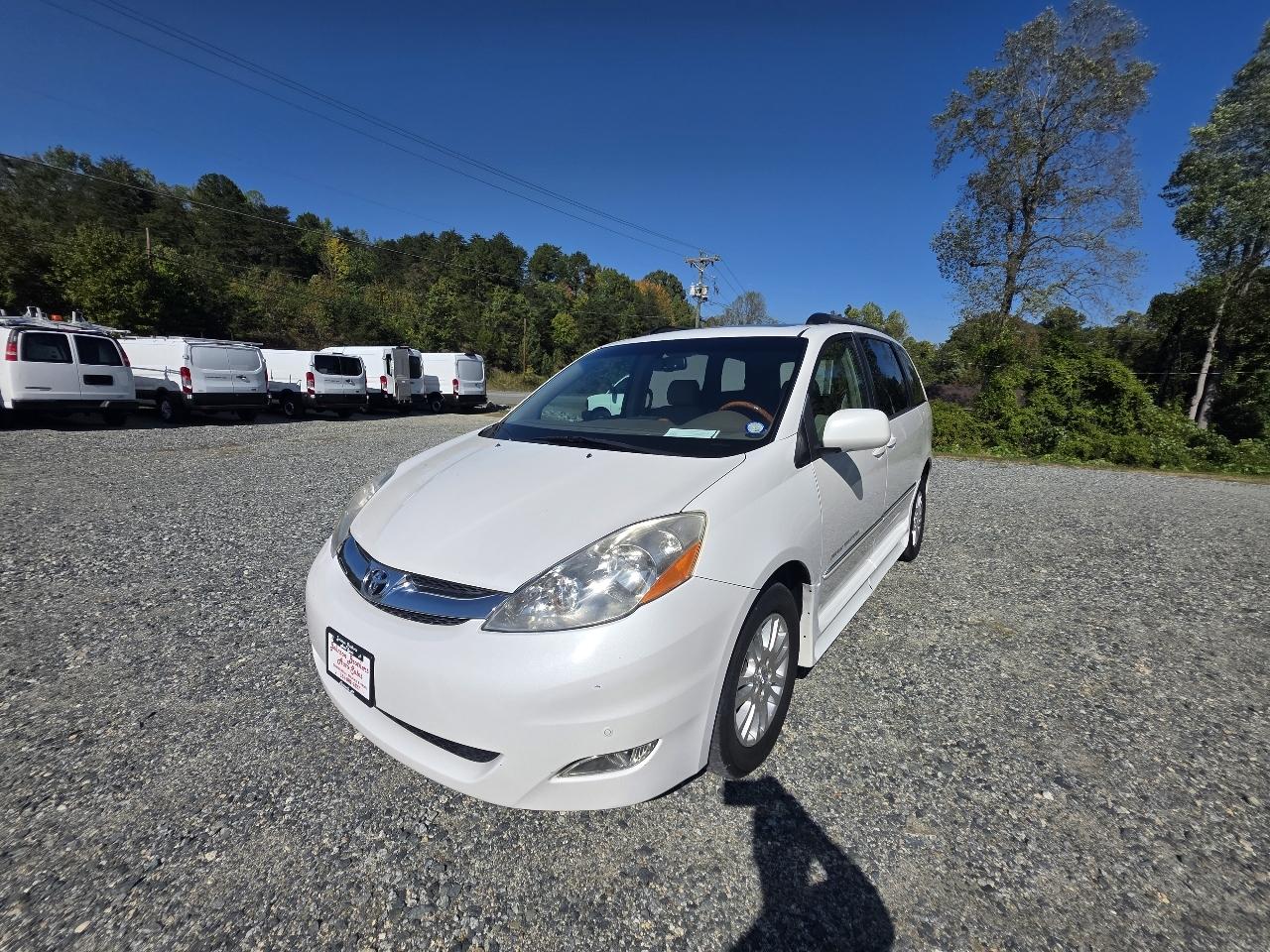 Toyota Sienna XLE Limited FWD 2008