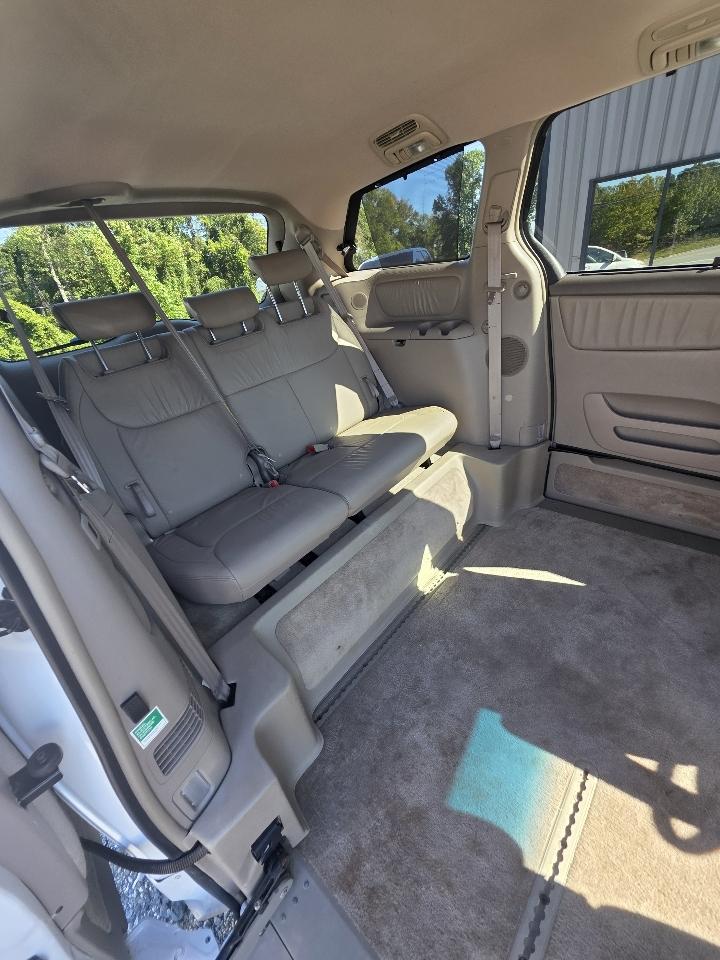 Toyota Sienna XLE Limited FWD 2008