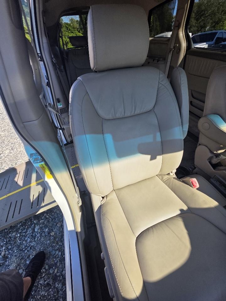 Toyota Sienna XLE Limited FWD 2008