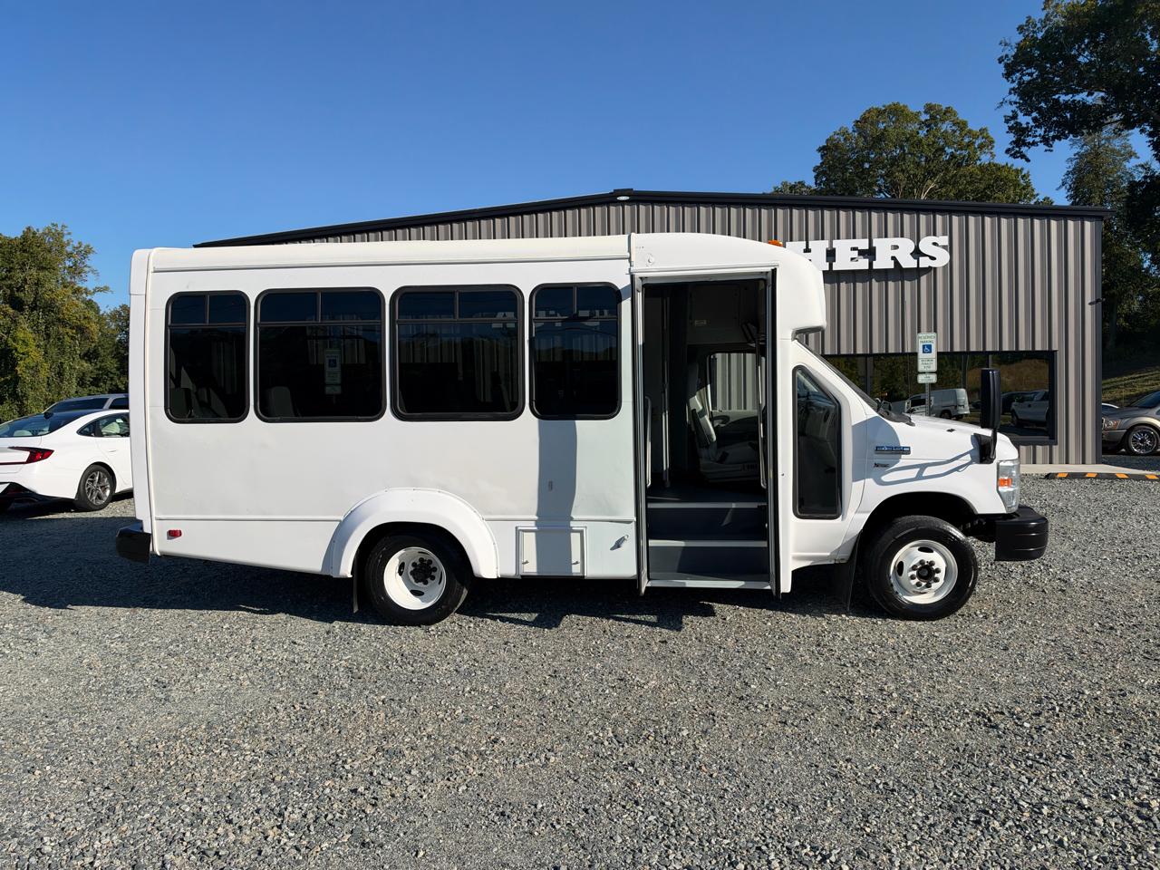 Ford Econoline E350 2014