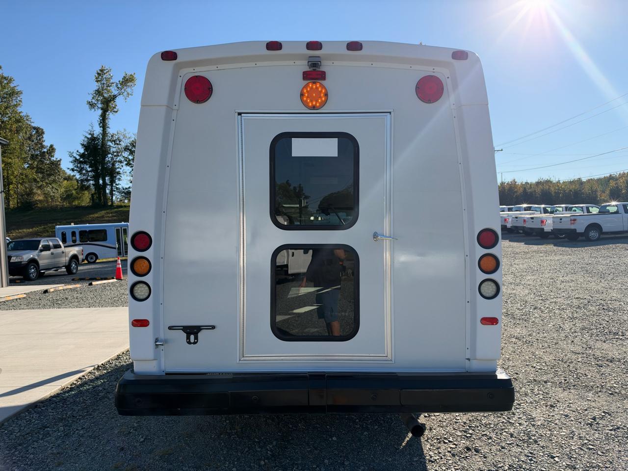Ford Econoline E350 2014