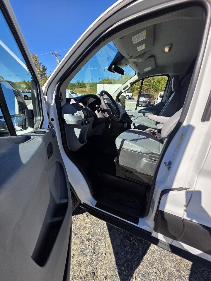 Ford Transit 150 Van Low Roof 60/40 Pass. 130-in. WB 2019