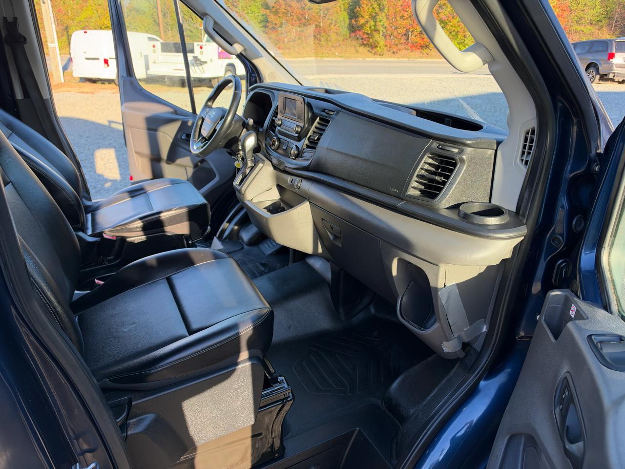 Ford Transit 250 Van High Roof w/Sliding Pass. 148-in. WB EL 2020