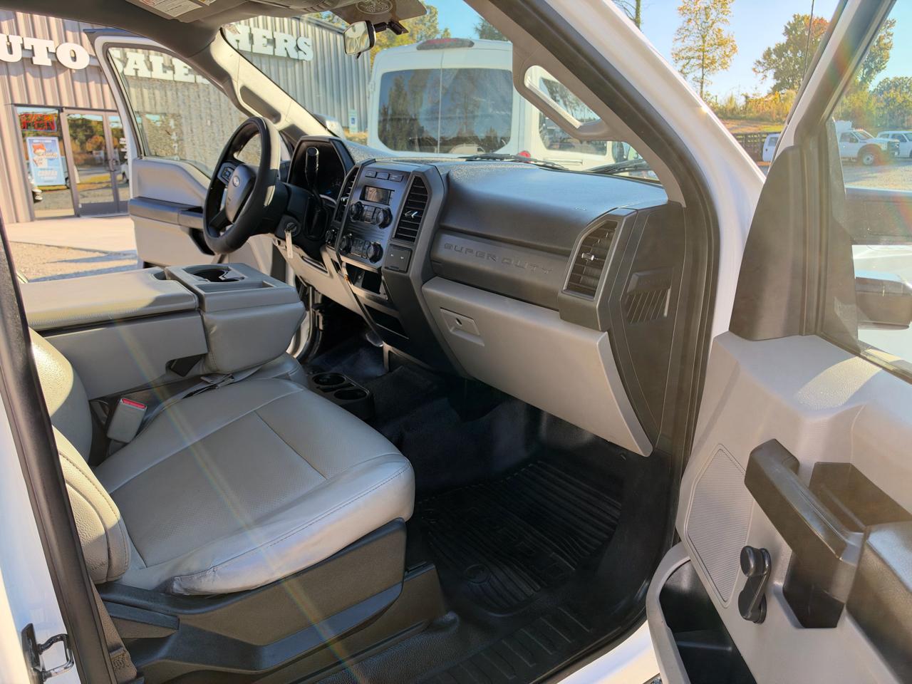 Ford F-250 SD XL Crew Cab Long Bed 2WD 2017