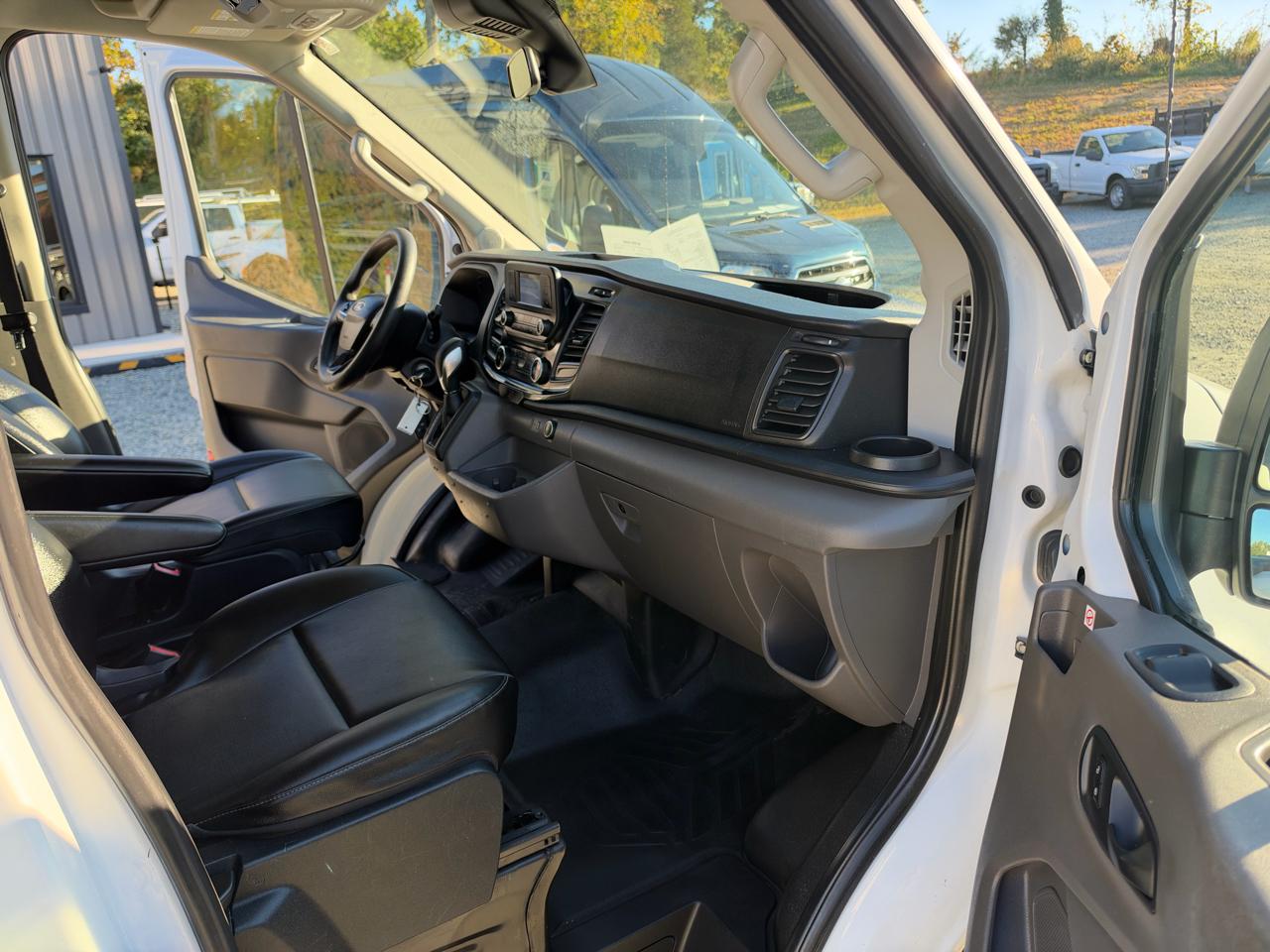 Ford Transit 350 Wagon Med. Roof XL w/Sliding Pass. 148-in. WB 2020
