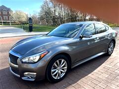 2016 Infiniti Q70 