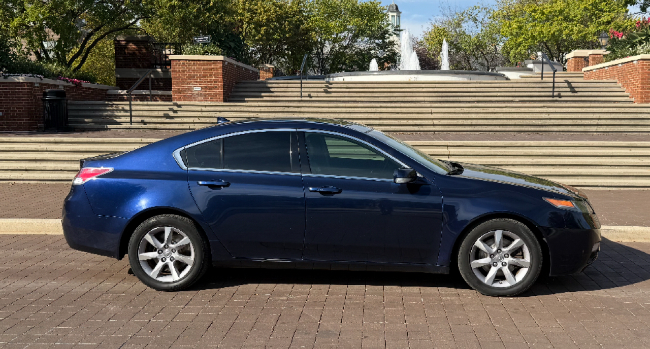 Acura TL 6-Speed AT with Tech Package and 18-In. WP 2014 Acura TL 6-Speed AT with Tech Package and 18-In. WP 2014