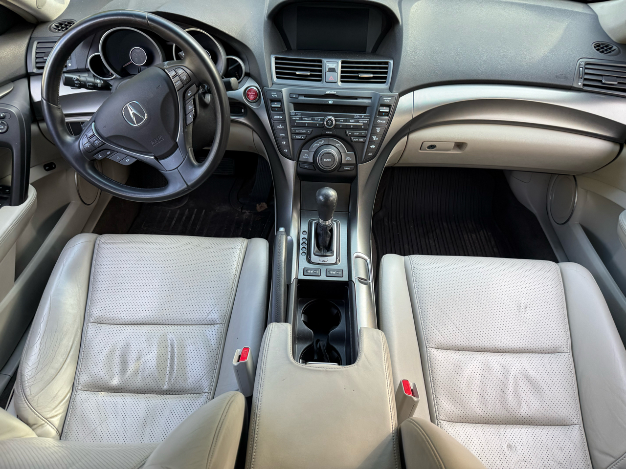 Acura TL 6-Speed AT with Tech Package and 18-In. WP 2014 Acura TL 6-Speed AT with Tech Package and 18-In. WP 2014