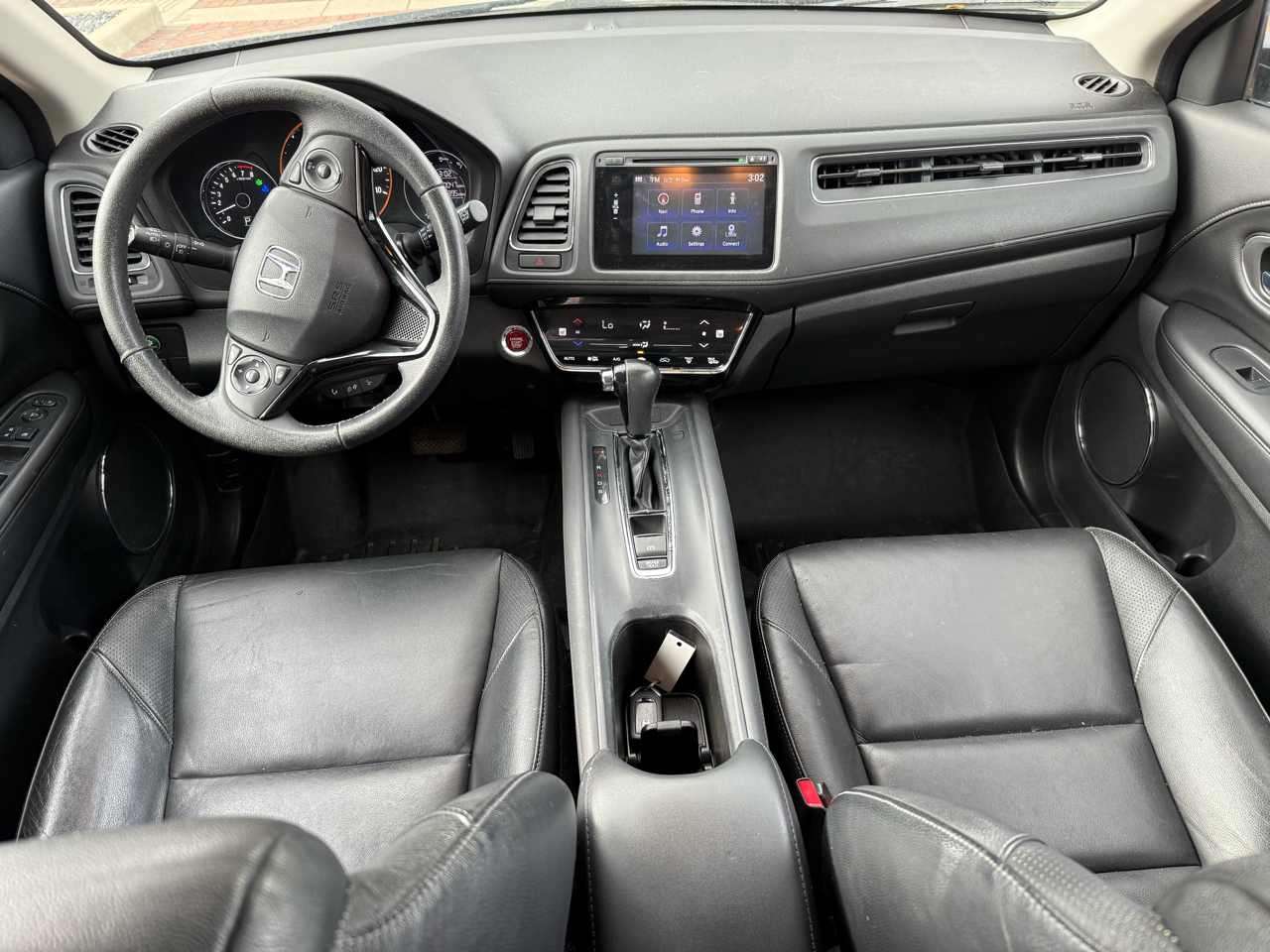 Honda HR-V EX-L w/Navigation 4WD CVT 2016 Honda HR-V EX-L w/Navigation 4WD CVT 2016