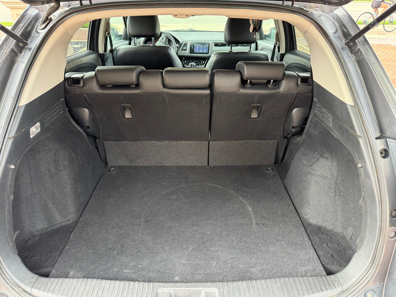 Honda HR-V EX-L w/Navigation 4WD CVT 2016 Honda HR-V EX-L w/Navigation 4WD CVT 2016