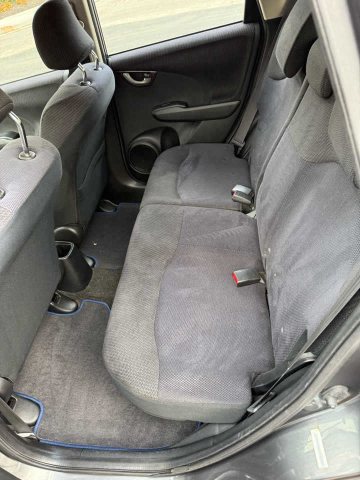 Honda Fit Sport 5-Speed MT 2012 Honda Fit Sport 5-Speed MT 2012