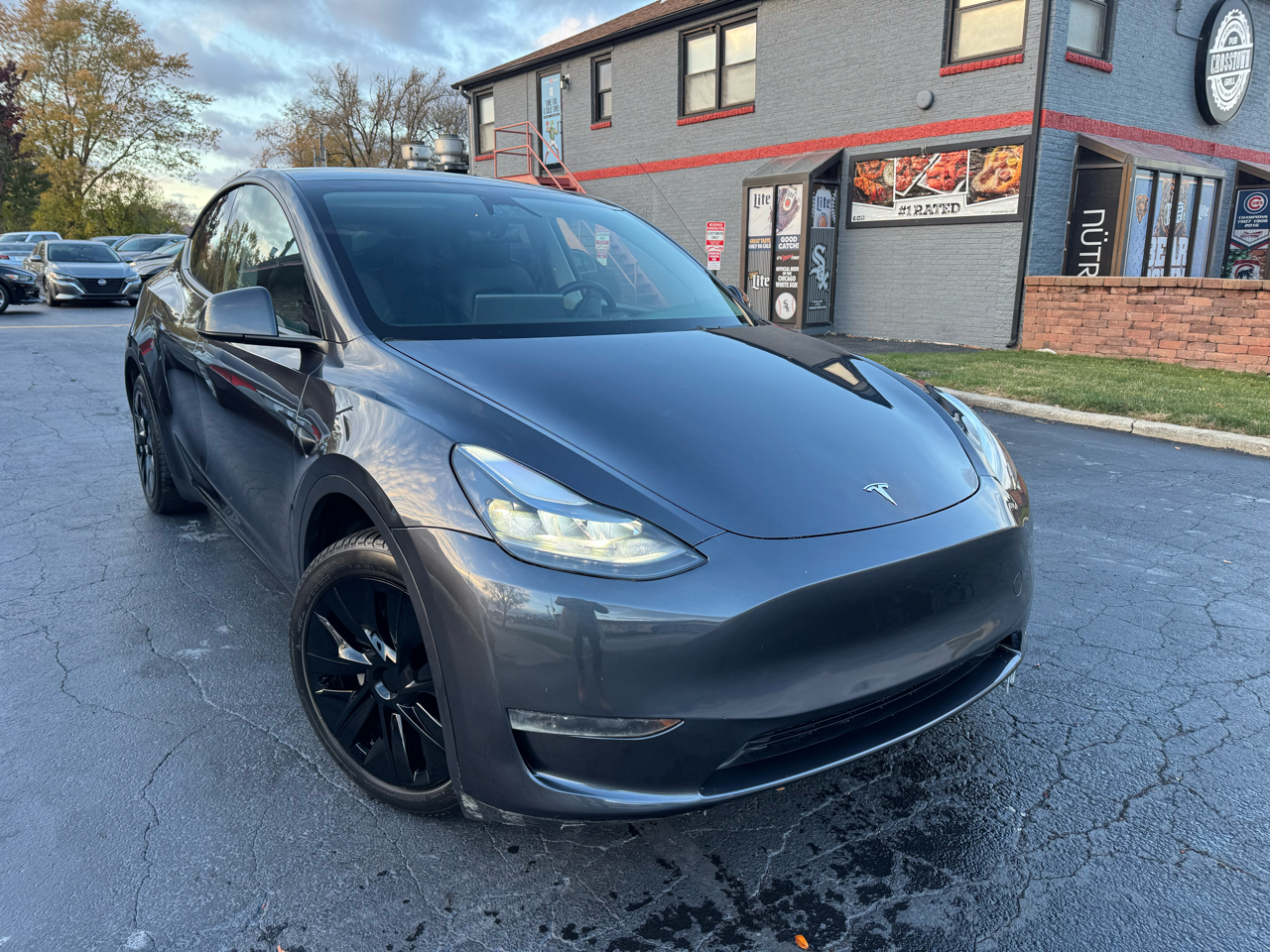 2024 Tesla Model Y Long Range's photo