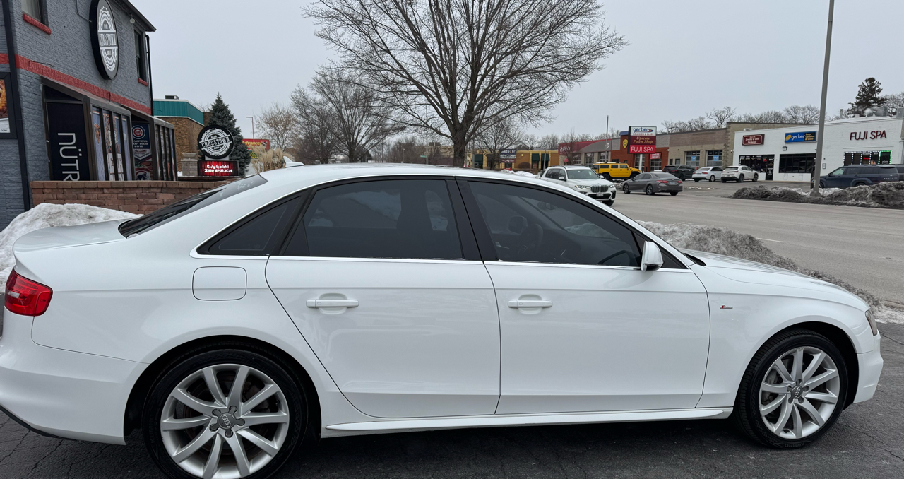 Audi A4 4dr Sdn Auto quattro 2.0T Premium 2014