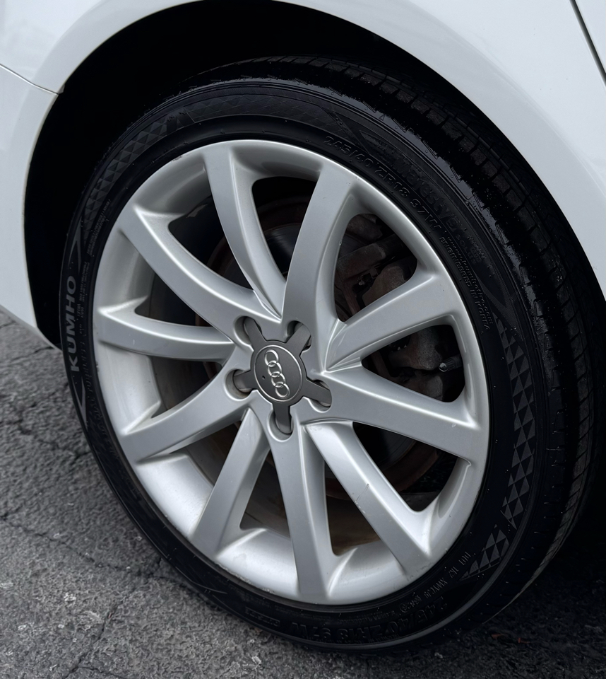 Audi A4 4dr Sdn Auto quattro 2.0T Premium 2014