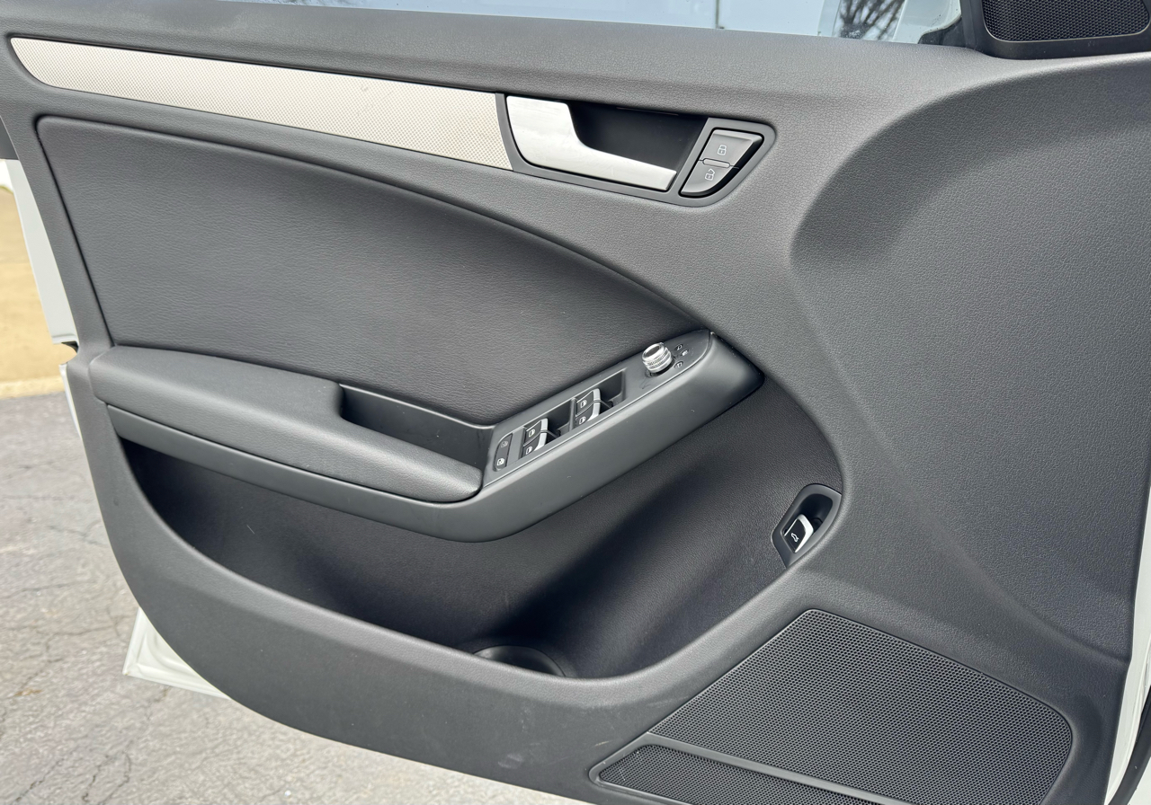 Audi A4 4dr Sdn Auto quattro 2.0T Premium 2014