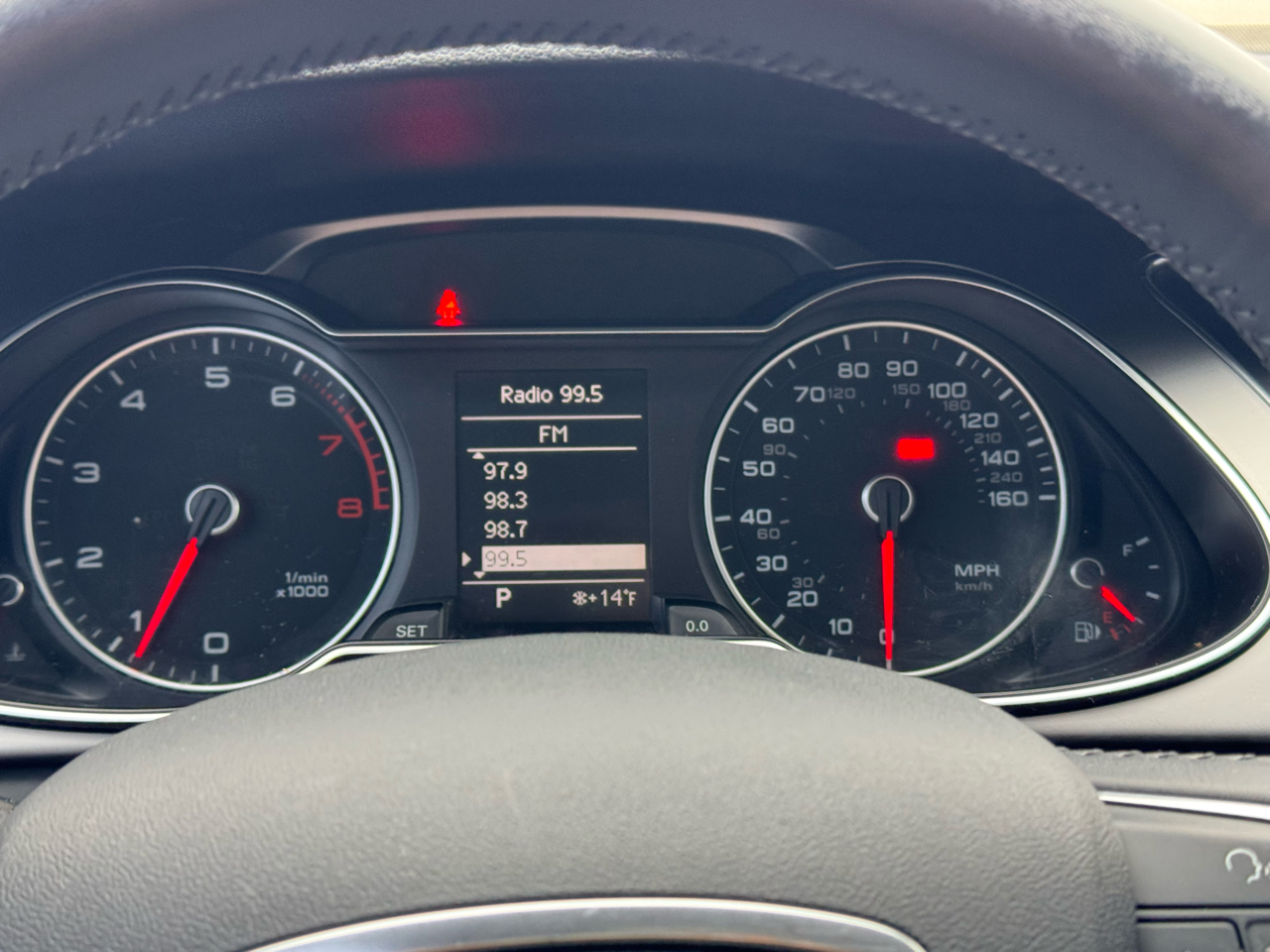 Audi A4 4dr Sdn Auto quattro 2.0T Premium 2014