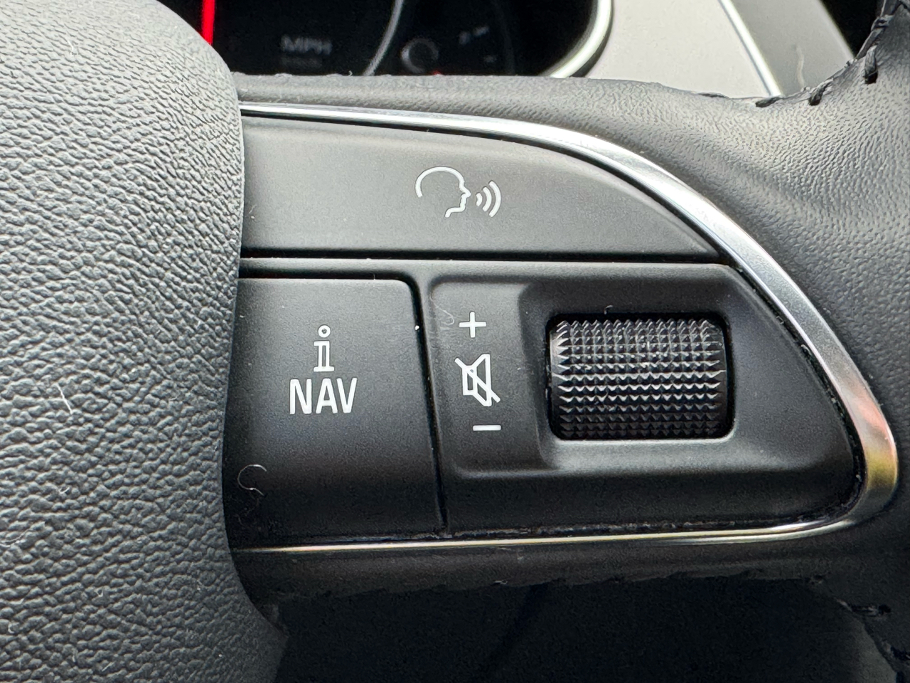 Audi A4 4dr Sdn Auto quattro 2.0T Premium 2014