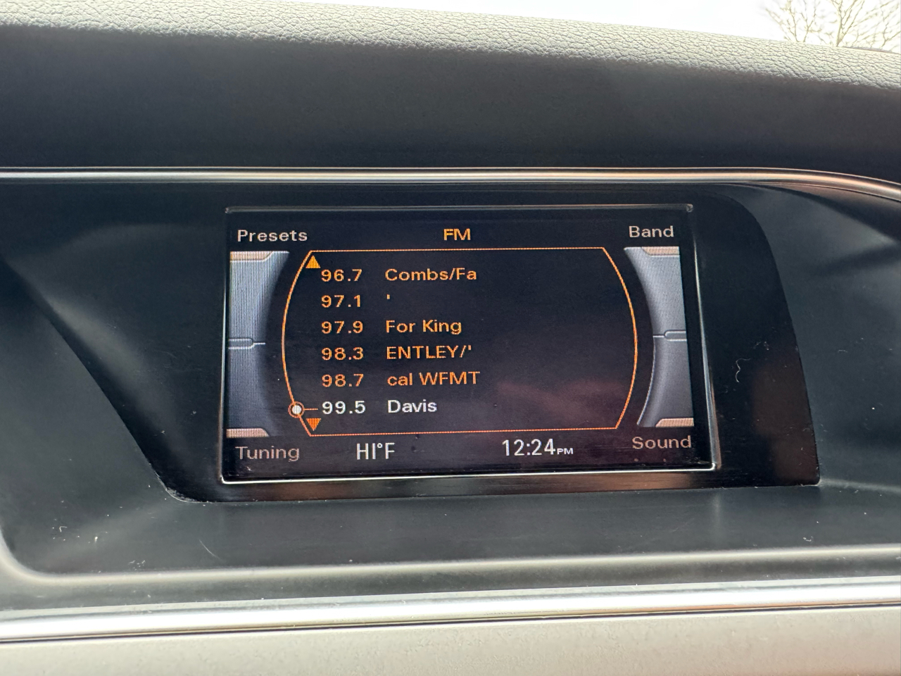 Audi A4 4dr Sdn Auto quattro 2.0T Premium 2014