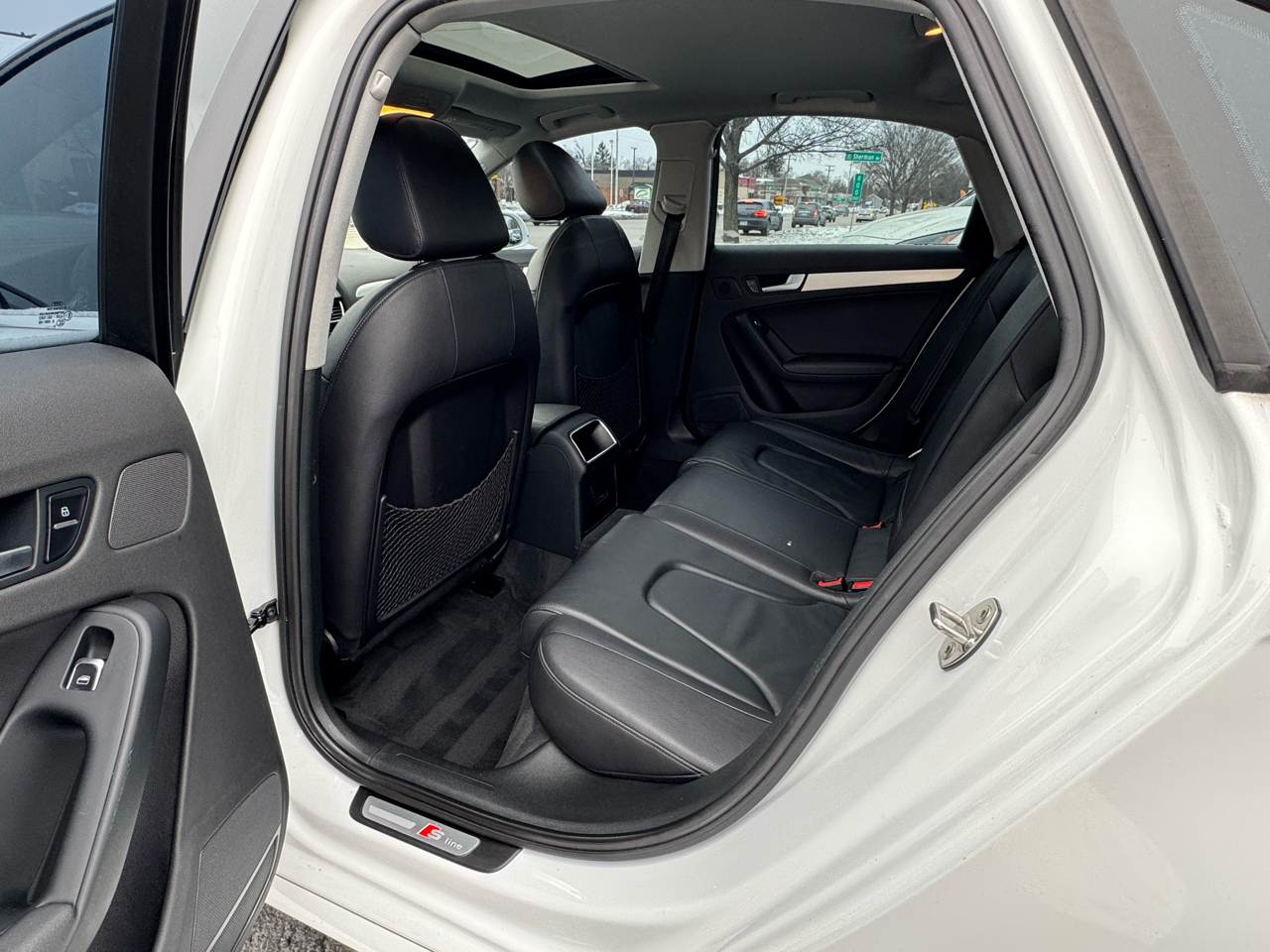 Audi A4 4dr Sdn Auto quattro 2.0T Premium 2014