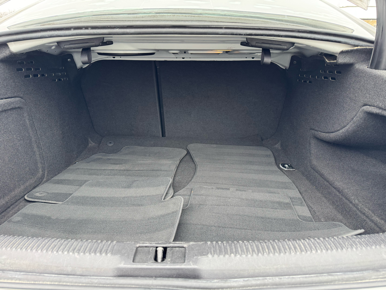 Audi A4 4dr Sdn Auto quattro 2.0T Premium 2014