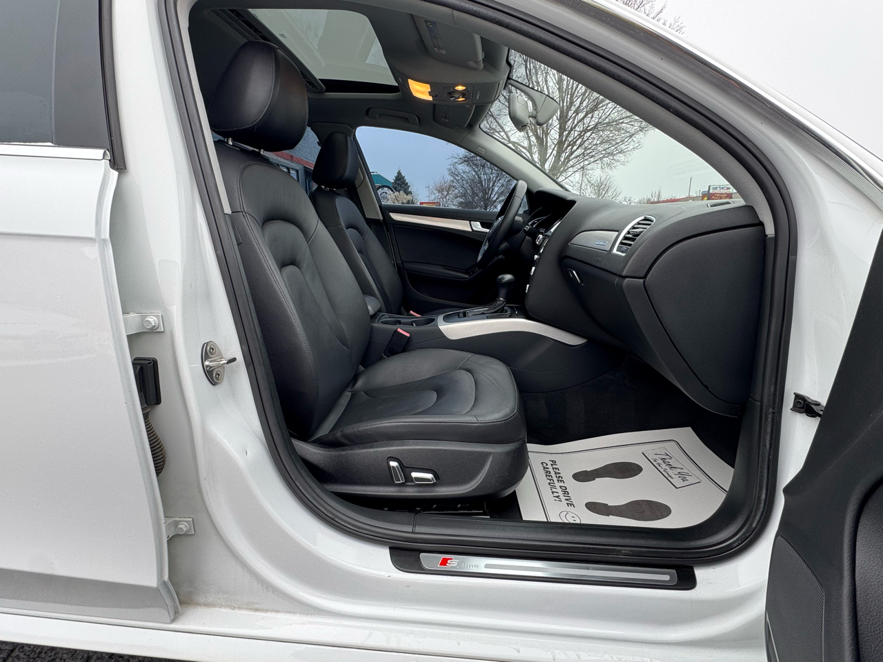 Audi A4 4dr Sdn Auto quattro 2.0T Premium 2014