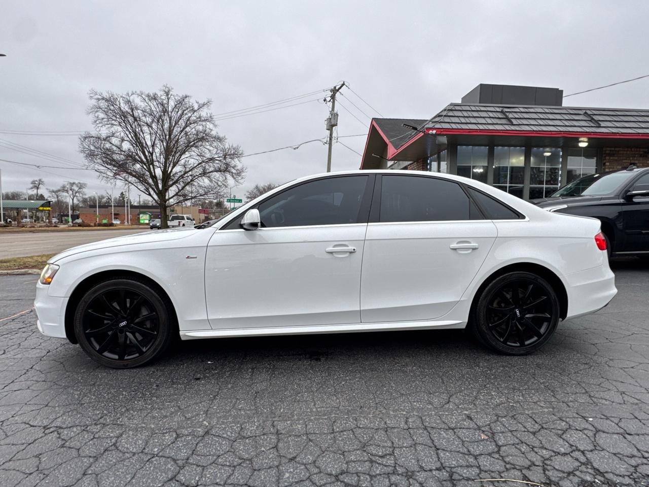 Audi A4 4dr Sdn Auto quattro 2.0T Premium 2014