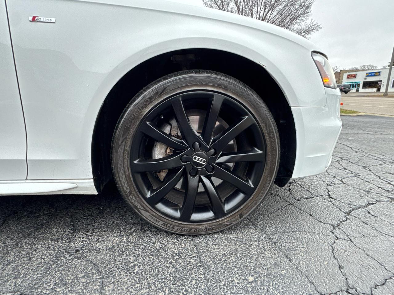 Audi A4 4dr Sdn Auto quattro 2.0T Premium 2014