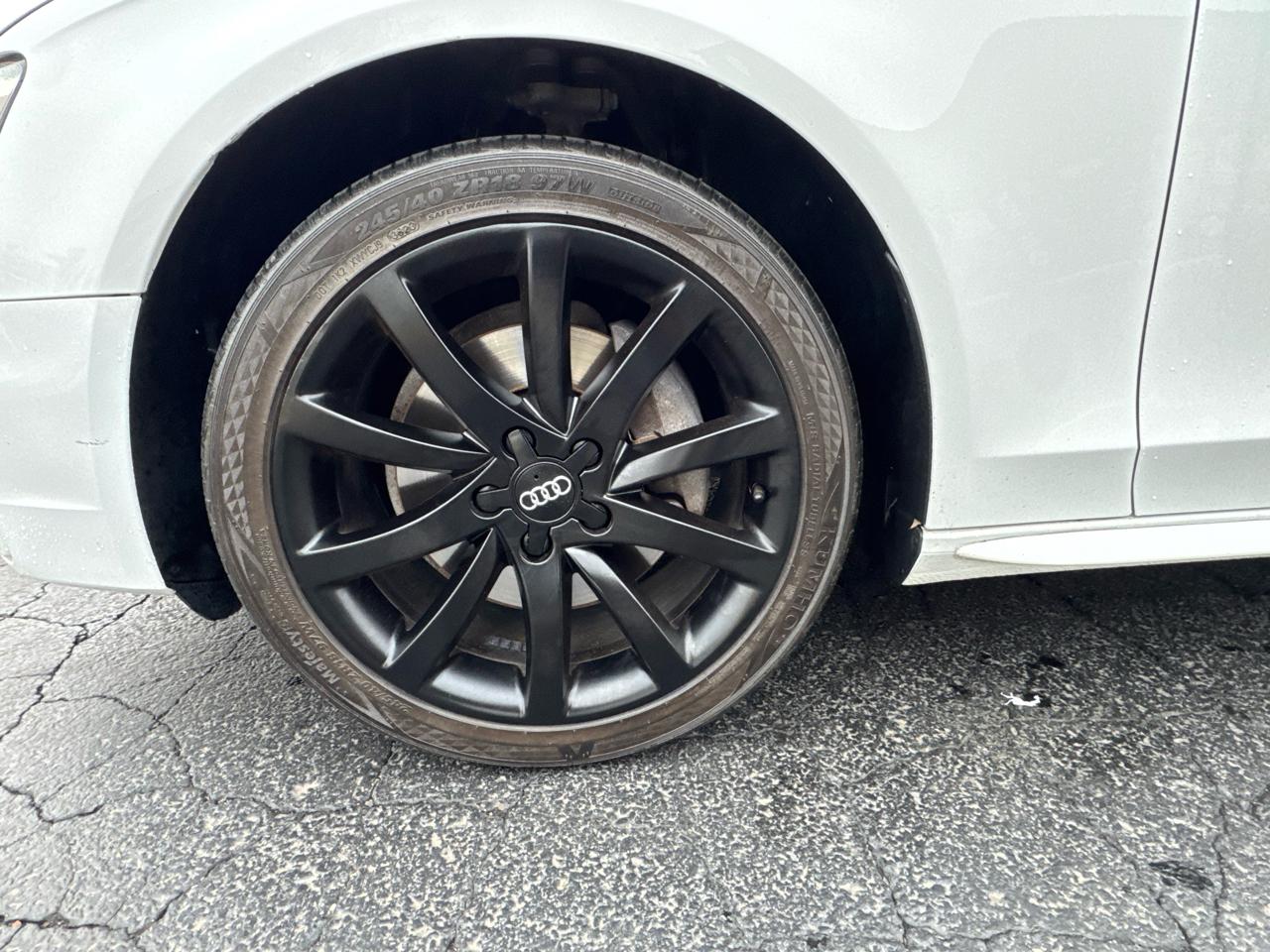 Audi A4 4dr Sdn Auto quattro 2.0T Premium 2014