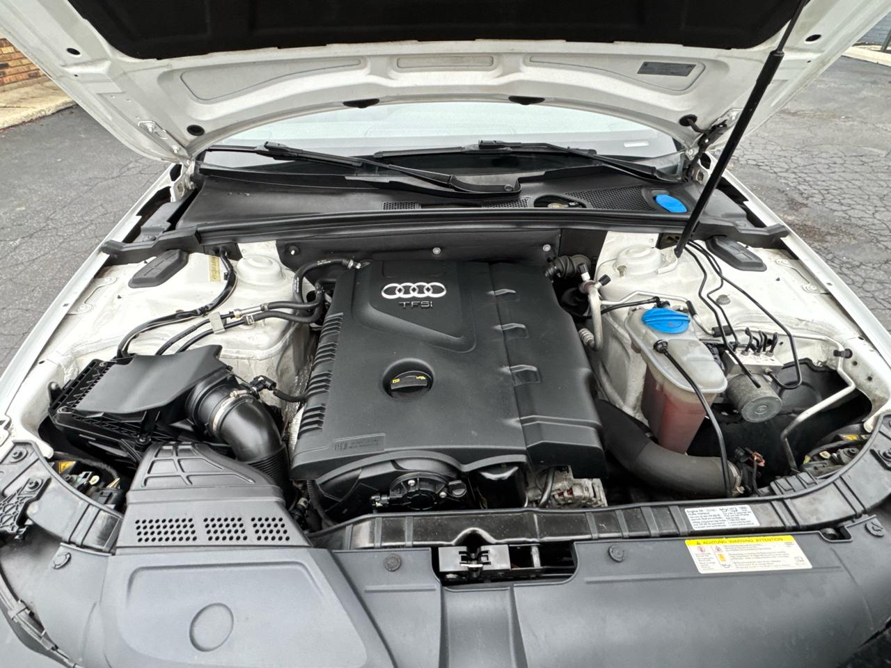 Audi A4 4dr Sdn Auto quattro 2.0T Premium 2014