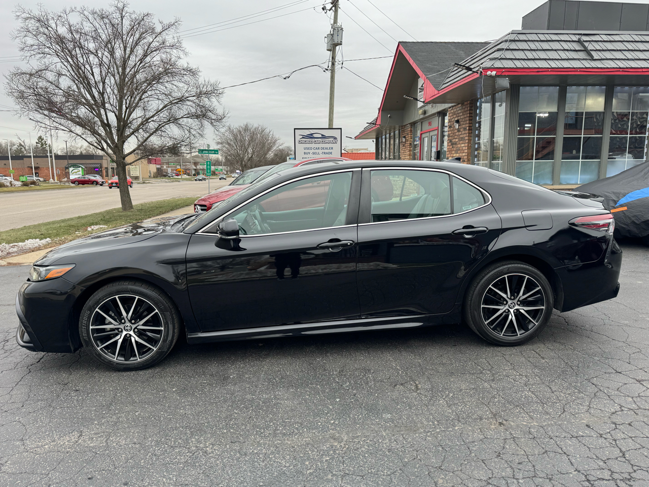 Toyota Camry 2014.5 4dr Sdn I4 Auto SE Sport (Natl) 2023