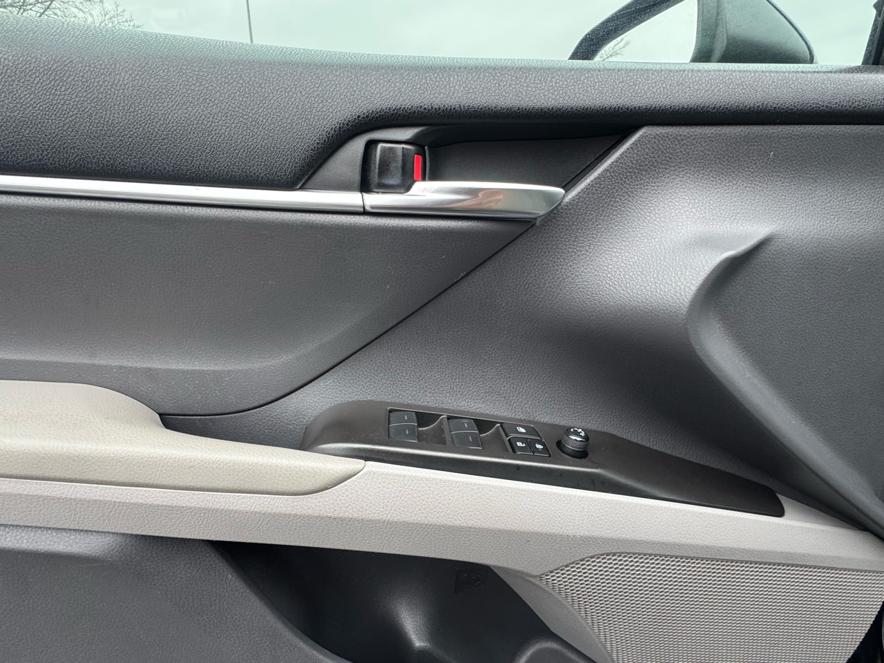 Toyota Camry 2014.5 4dr Sdn I4 Auto SE Sport (Natl) 2023