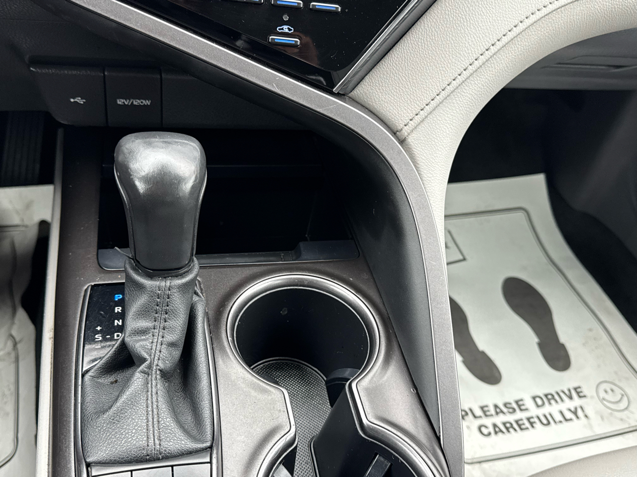 Toyota Camry 2014.5 4dr Sdn I4 Auto SE Sport (Natl) 2023