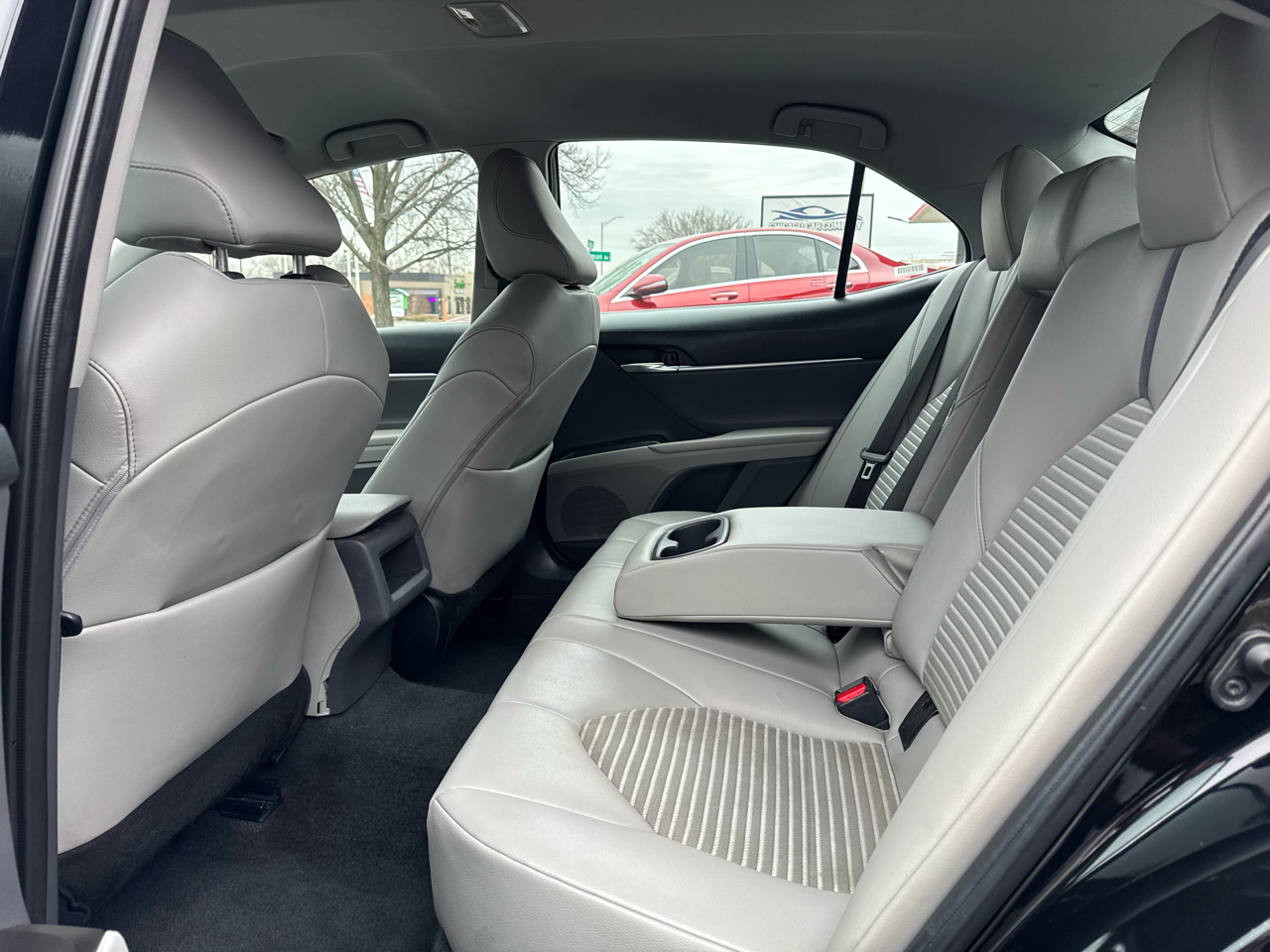 Toyota Camry 2014.5 4dr Sdn I4 Auto SE Sport (Natl) 2023