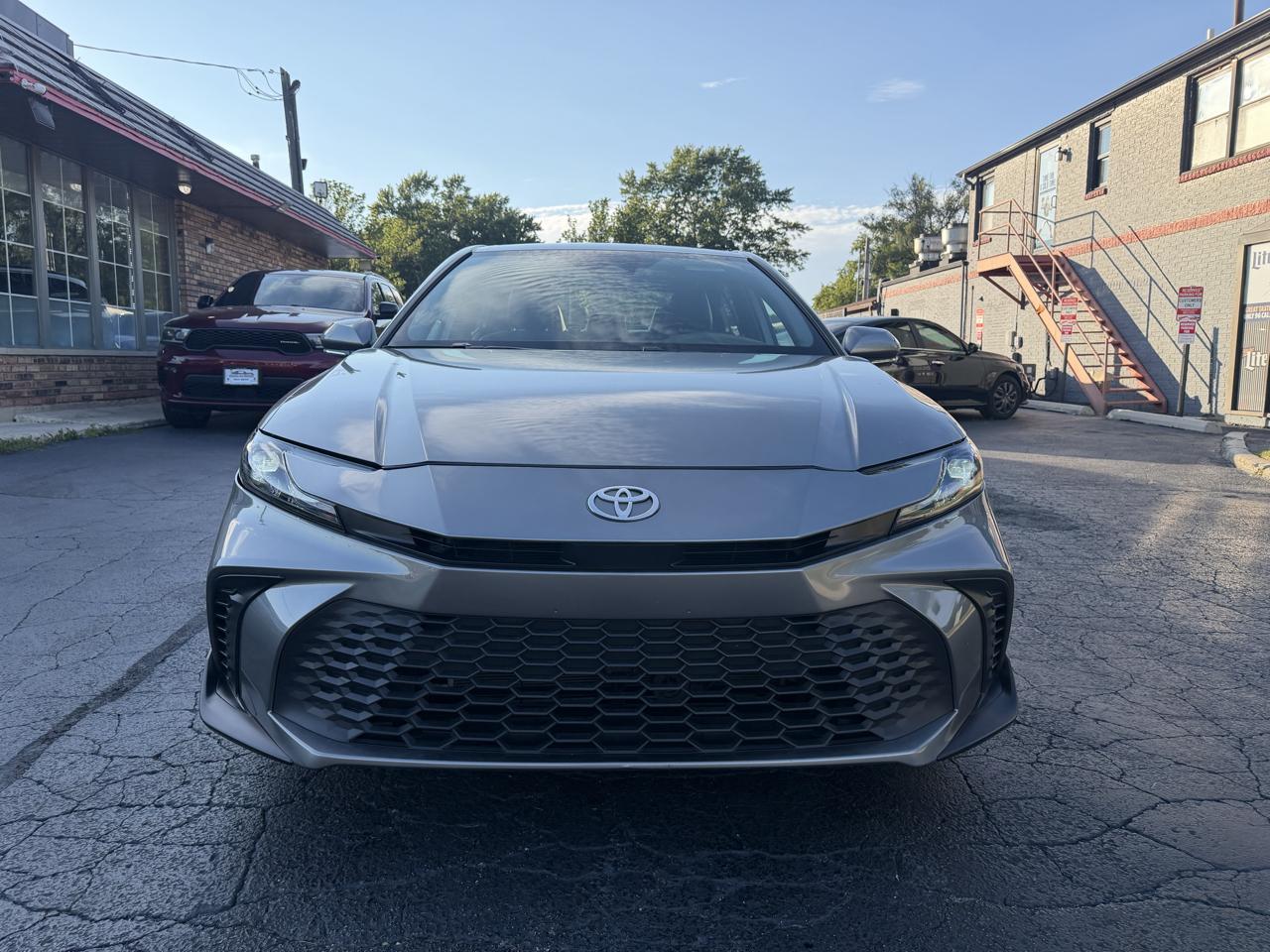 Toyota Camry 2014.5 4dr Sdn I4 Auto SE (Natl) 2025