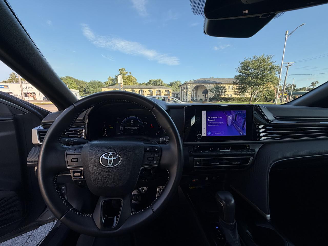 Toyota Camry 2014.5 4dr Sdn I4 Auto SE (Natl) 2025