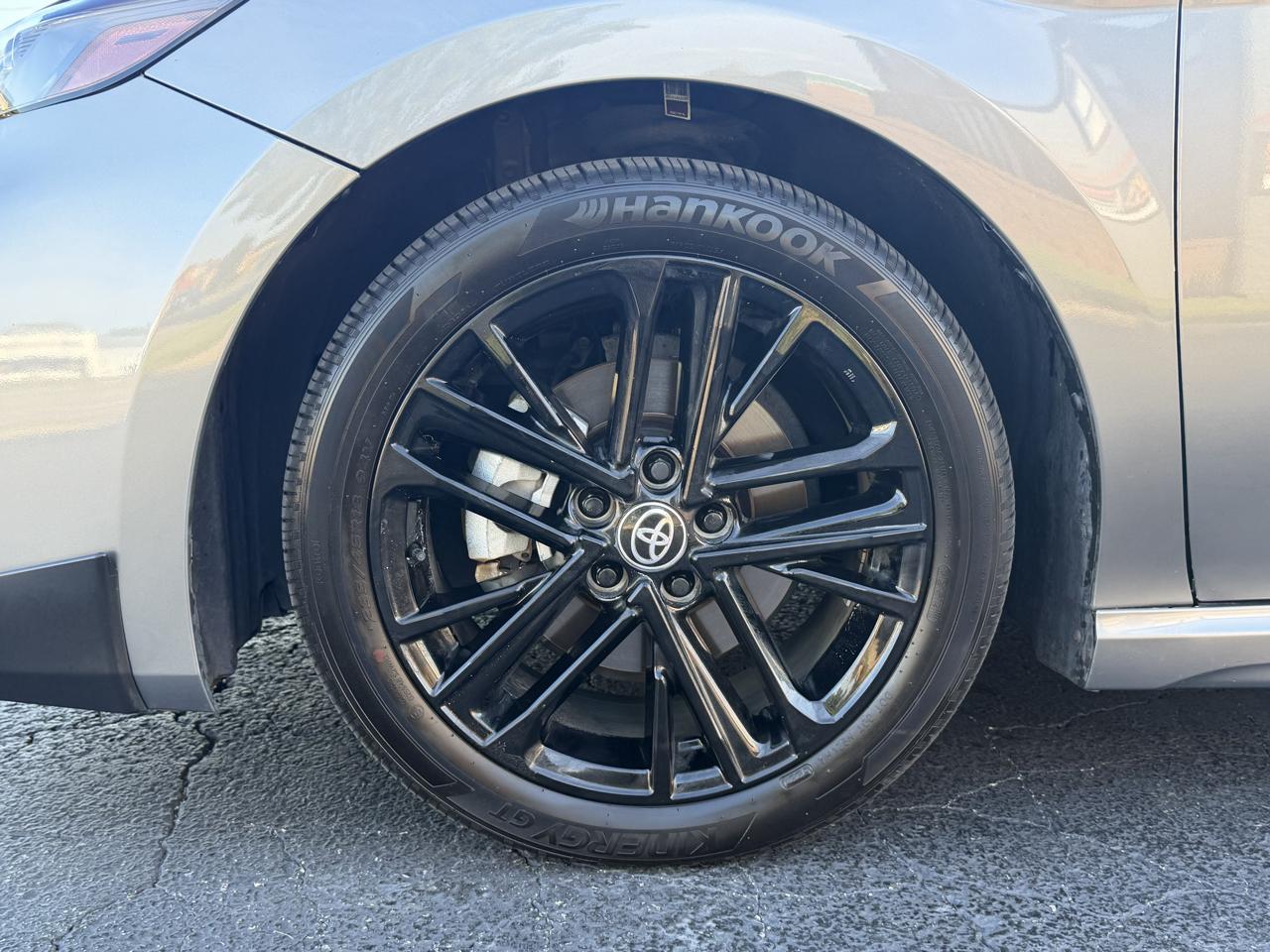 Toyota Camry 2014.5 4dr Sdn I4 Auto SE (Natl) 2025