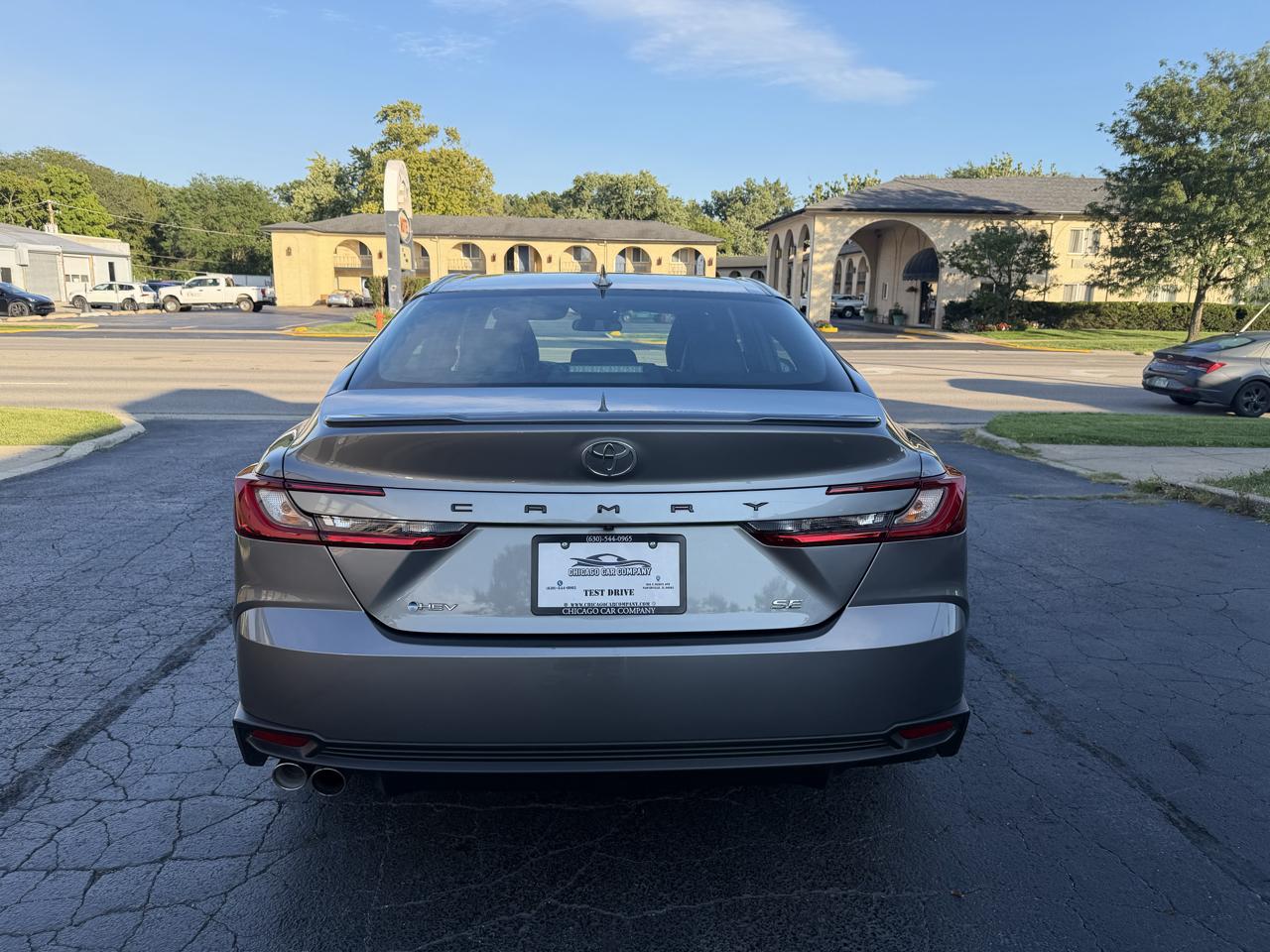 Toyota Camry 2014.5 4dr Sdn I4 Auto SE (Natl) 2025