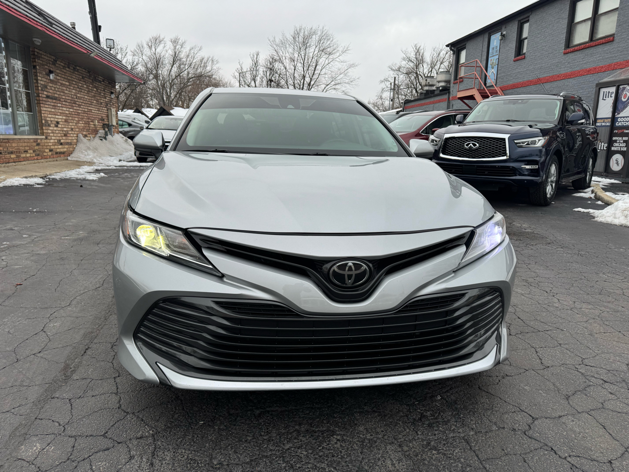 Toyota Camry LE Auto (Natl) 2020