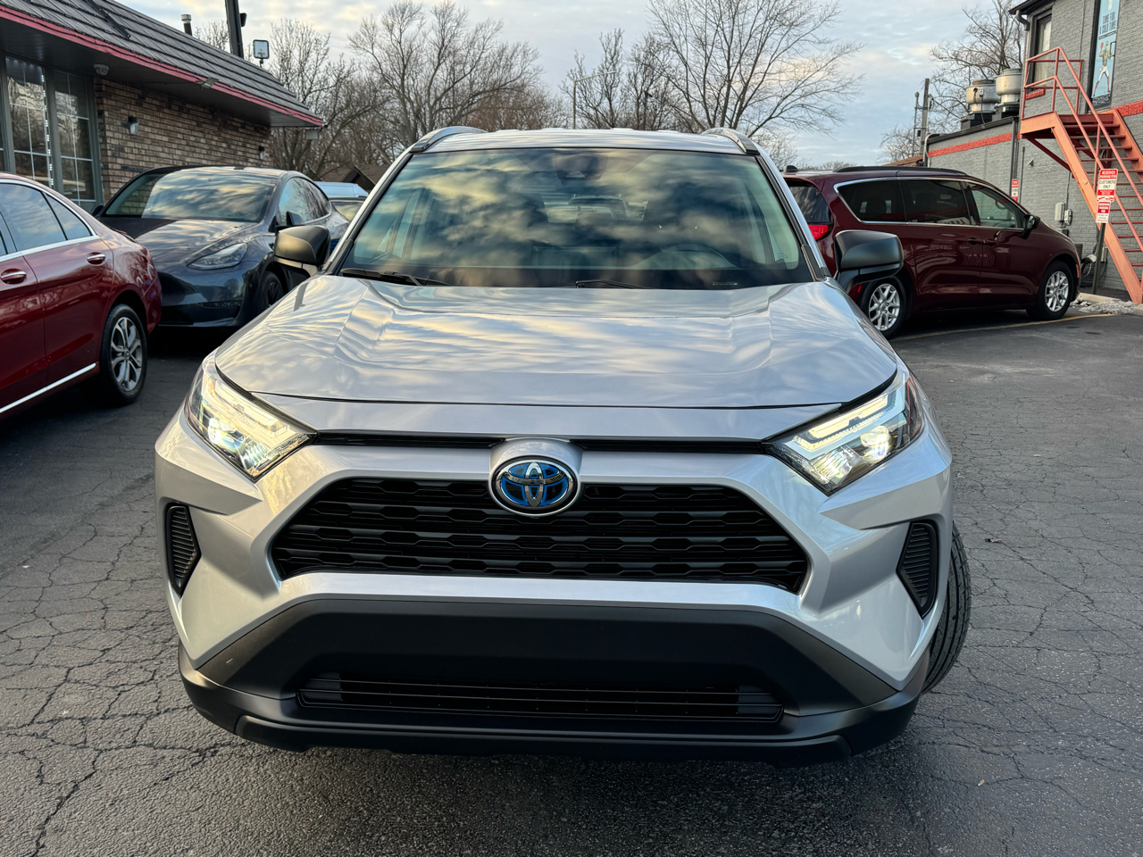 Toyota RAV4 Hybrid LE AWD (Natl) 2024