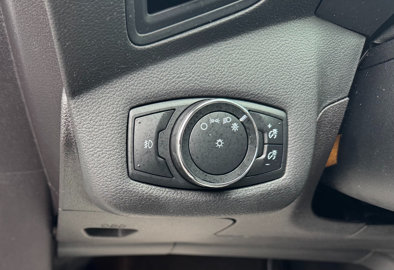 Ford Escape FWD 4dr SE 2015