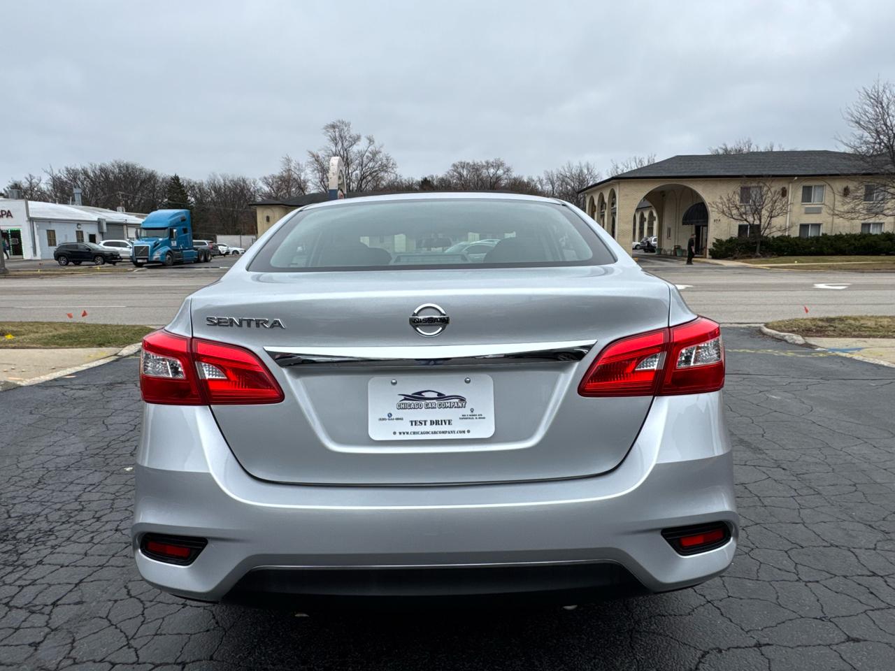 Nissan Sentra 4dr Sdn I4 CVT S 2016