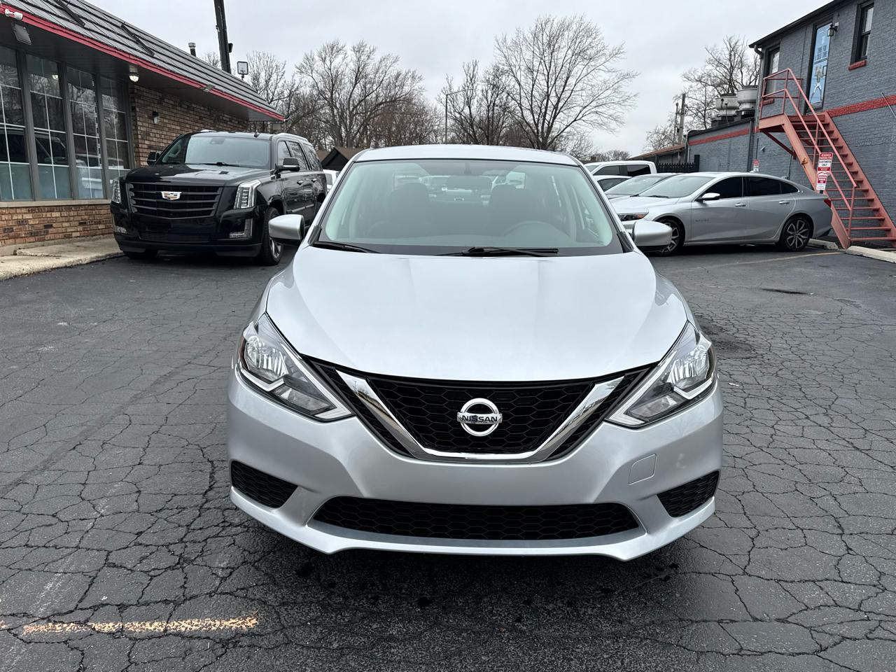 Nissan Sentra 4dr Sdn I4 CVT S 2016