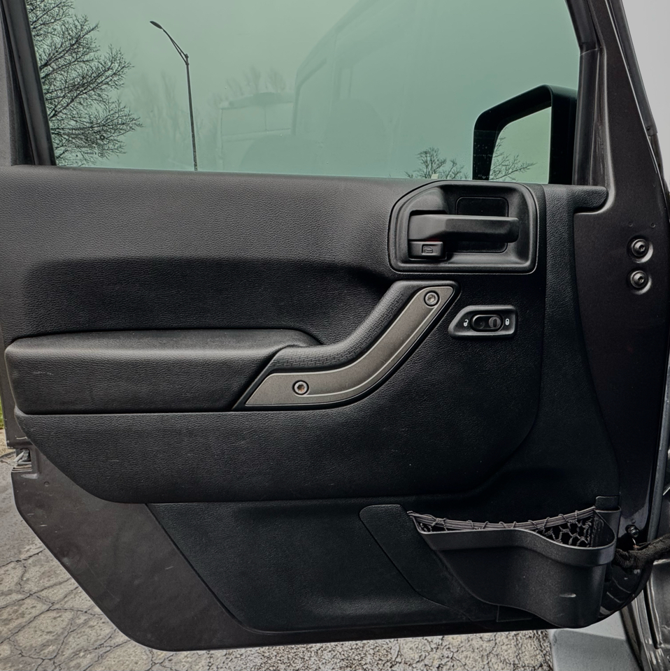 Jeep Wrangler Unlimited 4WD 4dr Sport 2016