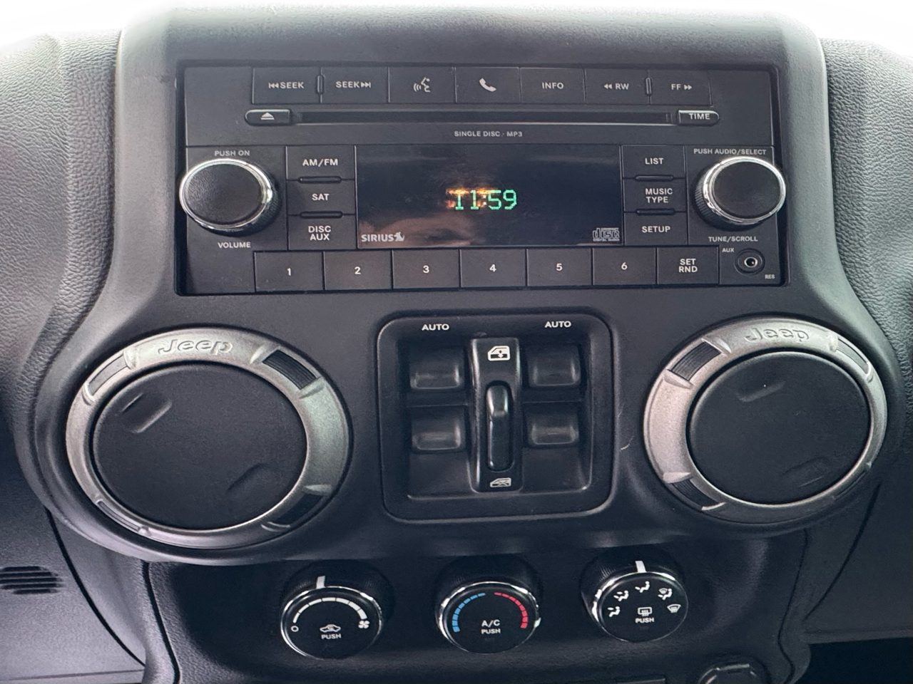 Jeep Wrangler Unlimited 4WD 4dr Sport 2016