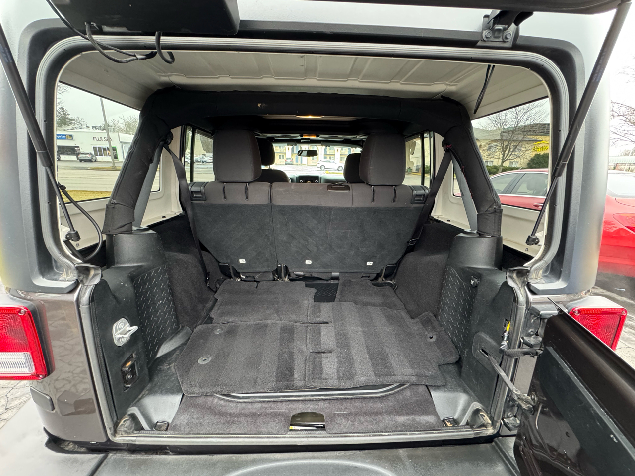 Jeep Wrangler Unlimited 4WD 4dr Sport 2016