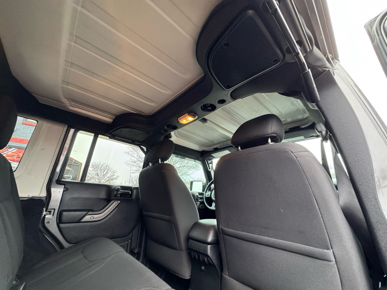 Jeep Wrangler Unlimited 4WD 4dr Sport 2016