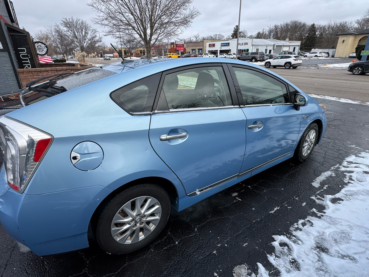 Toyota Prius Plug-In 5dr HB (Natl) 2014