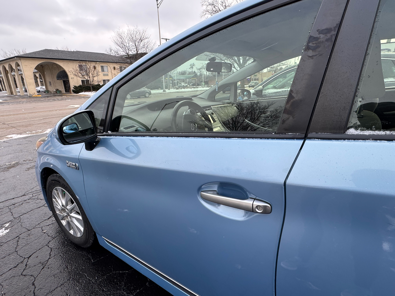 Toyota Prius Plug-In 5dr HB (Natl) 2014