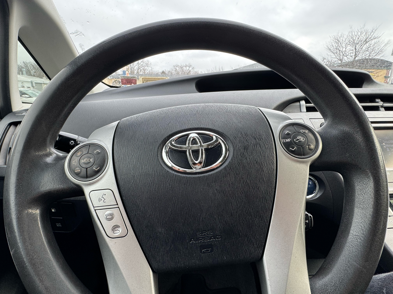Toyota Prius Plug-In 5dr HB (Natl) 2014