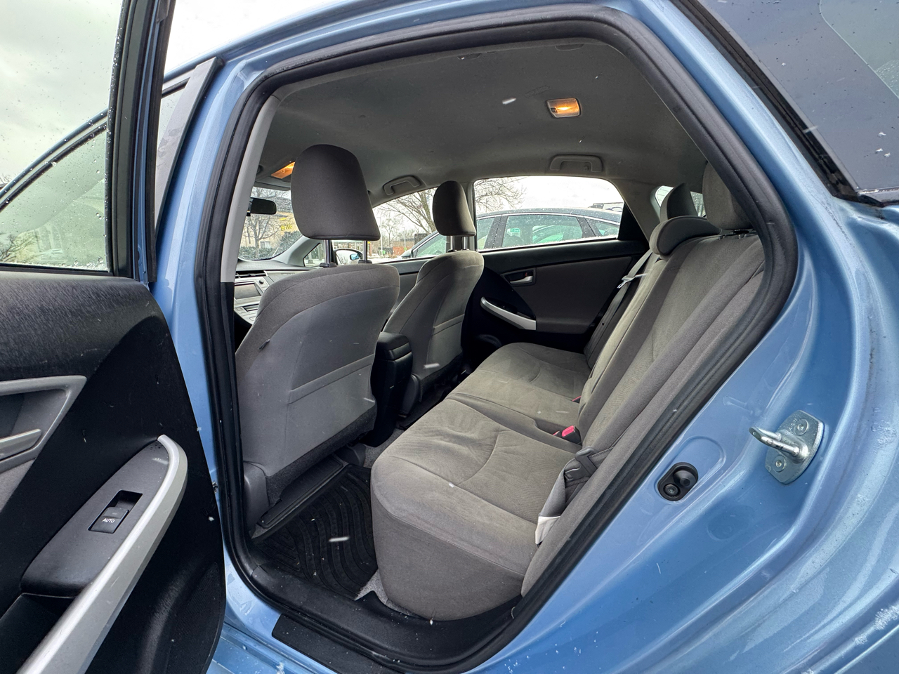 Toyota Prius Plug-In 5dr HB (Natl) 2014